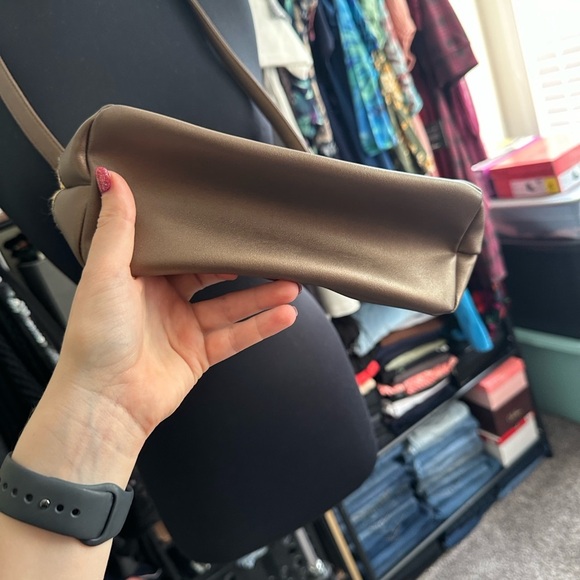 Liz Claiborne Woven Straw Shoulder Bag - Picture 5 of 15